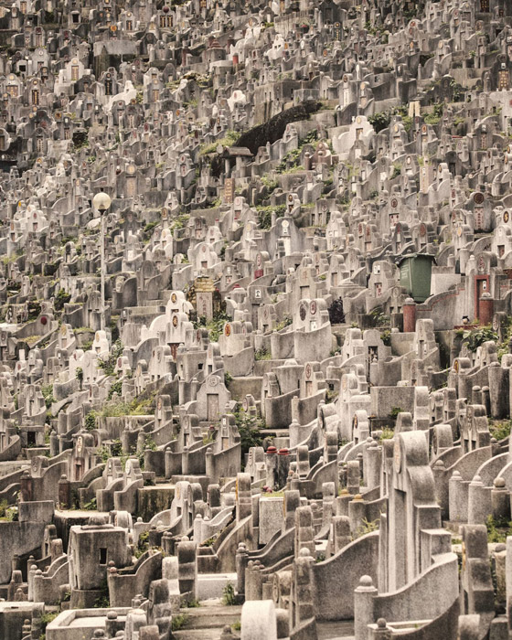 لن تصدق عينيك: مصور يبرز مقابر ساحة الموتى الكثيفة في هونغ كونغ! صورة رقم 4