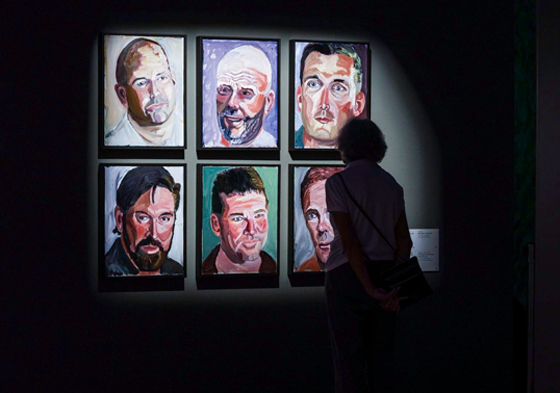  جورج بوش يعرض 66 لوحة رسمها بنفسه لضحايا حروبه! صورة رقم 4