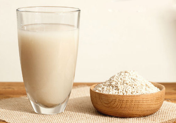 ماء الأرز السحري للوجه والبشرة والشعر: فوائده وطريقة استخدامه صورة رقم 7