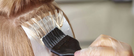 دراسة تحذّر النساء من صبغة الشعر.. تتسبب بمرض 