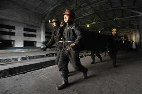 كارثة انفجار منجم فحم في الصين.. 14 قتيلا ومحاصرون تحت الأرض! صورة رقم 7