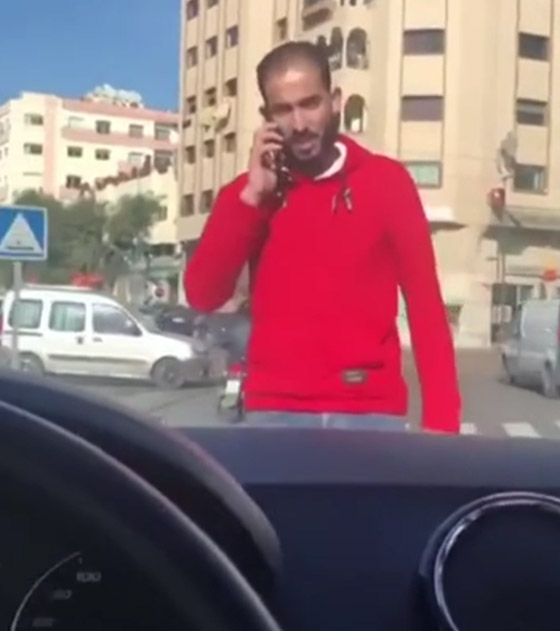 فيديو صادم.. اعتقال رجل بعدما اعتدى وتحرش بخبيرة تجميل في المغرب! صورة رقم 4