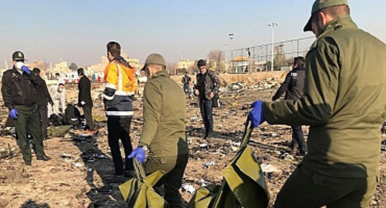 الطائرة الأوكرانية: إيران تعتقل شخصا صور لحظة وقوع الحادث صورة رقم 4