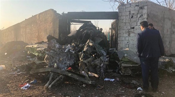 الطائرة الأوكرانية: إيران تعتقل شخصا صور لحظة وقوع الحادث صورة رقم 8