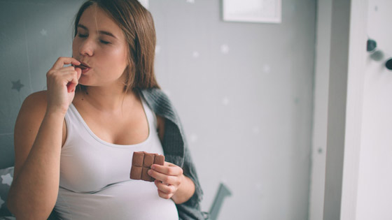 3 أسباب لماذا يجب على الحامل تجنب تناول السكر الزائد صورة رقم 2
