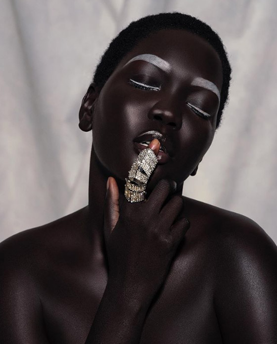 ملكة الظلام..عارضة أزياء من جنوب السودان تتحدى معايير الجمال صورة رقم 5
