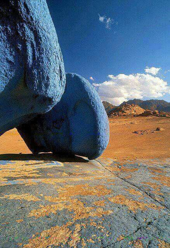فعل الطبيعة أم الإنسان.. ما حقيقة الصحراء الزرقاء بسيناء مصر؟ صور صورة رقم 7