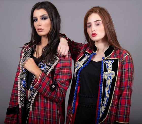 سميرة ومريم مصممتان صديقتان تتشاركان من أجل الموضة والتراث المغربي صورة رقم 1
