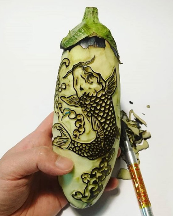 بالصور: طباخ ياباني محترف ينحت من الطعام قطع فنية خيالية صورة رقم 14