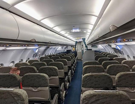 مسافرون يشاركون لقطات لرحلاتهم في طائرات شبه خالية بسبب كورونا صورة رقم 14