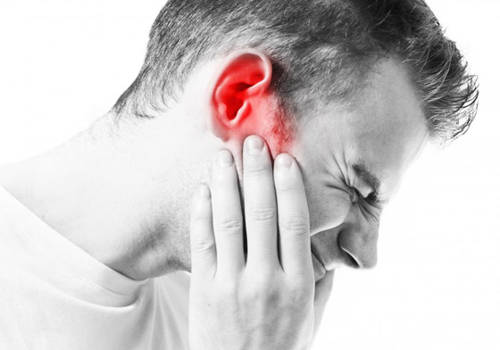 هل يزعجك الألم المتكرر خلف الأذن؟ إليك الأسباب المحتملة له والعلاج صورة رقم 8