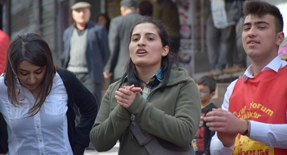 وفاة مغنية تركية..288 يوما بلا طعام احتجاجا على الحكومة صورة رقم 5