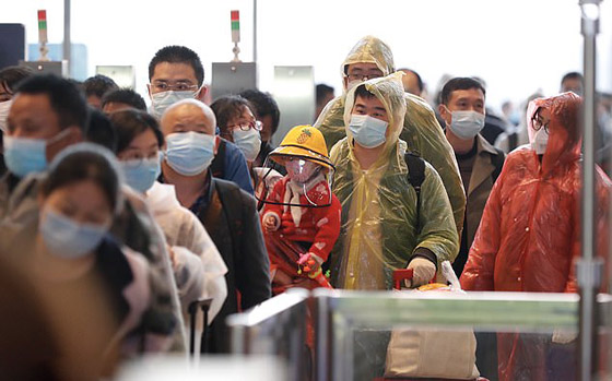 رحلات طيرات وقطارات: الصين تسمح بالمغادرة لسكان ووهان بؤرة كورونا! صورة رقم 4