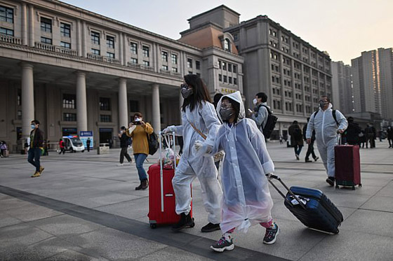 رحلات طيرات وقطارات: الصين تسمح بالمغادرة لسكان ووهان بؤرة كورونا! صورة رقم 5