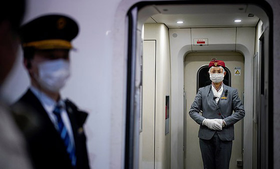رحلات طيرات وقطارات: الصين تسمح بالمغادرة لسكان ووهان بؤرة كورونا! صورة رقم 24