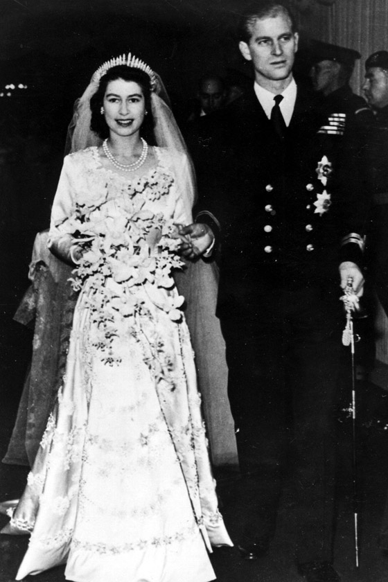 بالصور: قائمة بأجمل فساتين الزفاف الأيقونية التي لن ينساها التاريخ صورة رقم 2