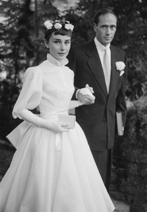 بالصور: قائمة بأجمل فساتين الزفاف الأيقونية التي لن ينساها التاريخ صورة رقم 4