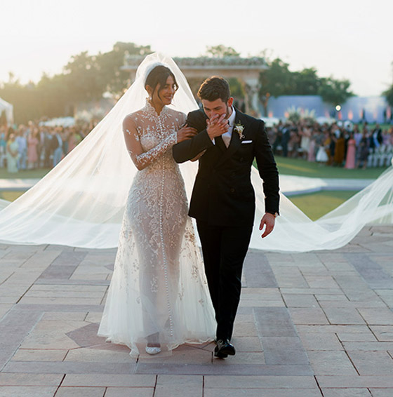 بالصور: قائمة بأجمل فساتين الزفاف الأيقونية التي لن ينساها التاريخ صورة رقم 15