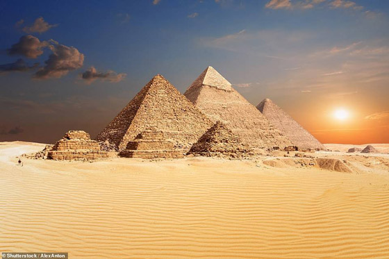 أبرزها الأهرامات... معالم وأماكن تاريخية يفتقدها السائحون حول العالم بسبب كورونا صورة رقم 1