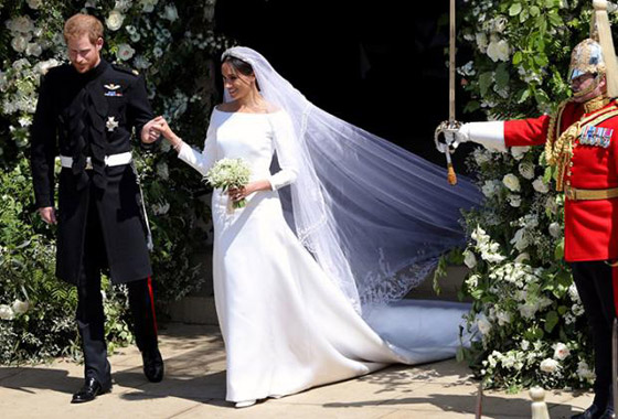 صور أغلى 7 فساتين زفاف للملكات بالعالم: بينها فستان بـ120 مليون جنيه.. صورة رقم 3