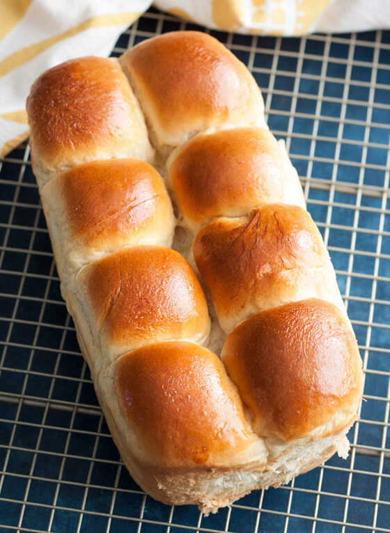 إليكم طريقة تحضير الخبز بالحليب الهش والسهل والشهي صورة رقم 5