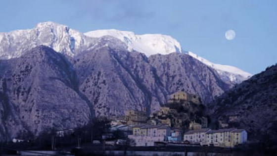 عرض الأحلام: إقامة أسبوع مجاناً في فيلا فاخرة في قرية إيطالية رائعة صورة رقم 8