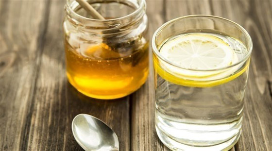 تعرّف على فوائد الماء الدافىء بالليمون والعسل صورة رقم 2