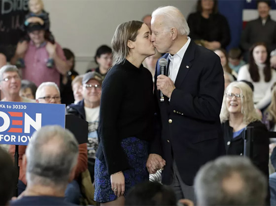 بالصور.. شاهدوا قبلات من أشهر الشخصيات السياسية العالمية صورة رقم 9