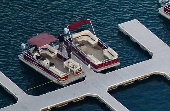 غرق ممثلة والعثور على طفلها لوحده في القارب وسط البحيرة صورة رقم 11