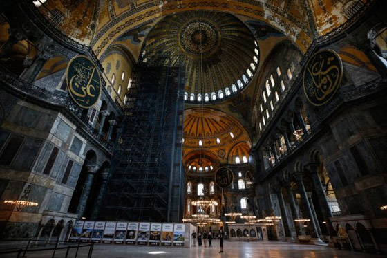 آيا صوفيا: ما هي قصة الكنيسة - المسجد التي أثارت ردودا عالمية واسعة؟ صورة رقم 15