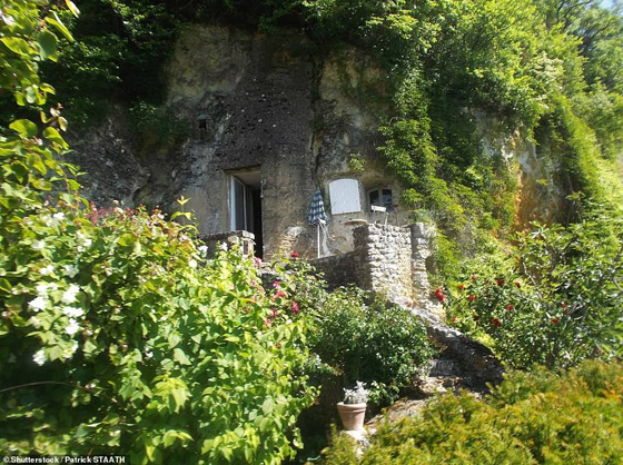 لعشّاق الراحة والهدوء والطبيعة... أجمل 14 قرية في فرنسا (صور) صورة رقم 7