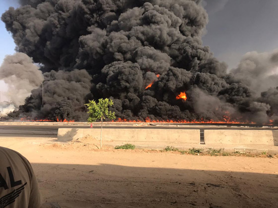 انفجار ماسورة خط بترول يتسبب في حريق هائل ومدمر في مصر صورة رقم 2