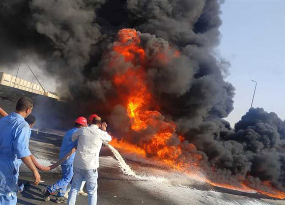 انفجار ماسورة خط بترول يتسبب في حريق هائل ومدمر في مصر صورة رقم 1