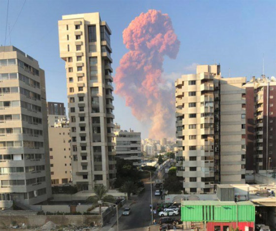 لبنان ينعي ضحايا الانفجار الذي أودى بحياة العشرات وأصاب الآلاف صورة رقم 21