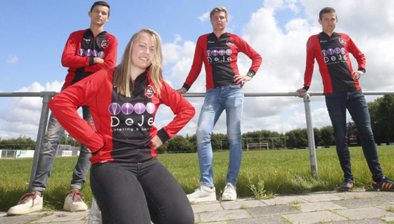 من هي إيلين فوكيما اللاعبة الهولندية التي ستنضم لفريق كرة قدم من الشباب؟ صورة رقم 2