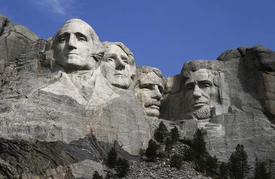 هل سيتم وضع صورة ترامب على جبل راشمور مع الرؤساء العظماء؟ صورة رقم 12
