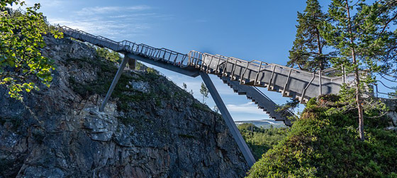 أعجوبة معمارية.. ما رأيك بعبور جسر يطفو فوق شلال بالنرويج؟ صور صورة رقم 18