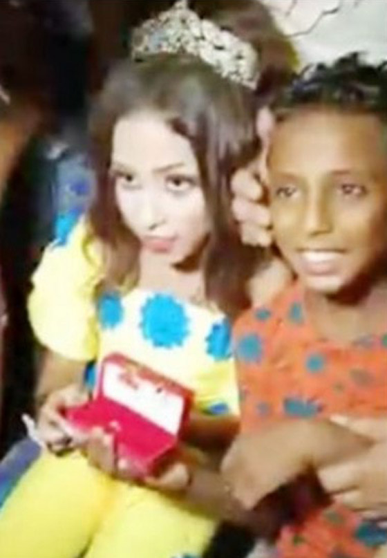 فيديو خطوبة طفلين (12 عاما) يصدم المصريين والسلطات تقبض على الوالدين صورة رقم 5