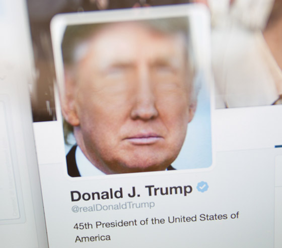 الرئيس السابق ترامب يلجأ للقضاء لإجبار تويتر على إعادة حسابه صورة رقم 8
