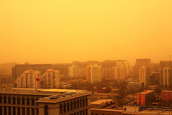 كوريا الشمالية تحذر من غبار أصفر كارثي قادم من الصين يحمل كورونا صورة رقم 5
