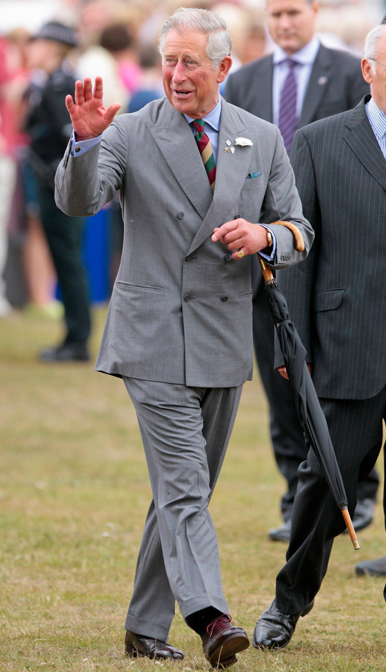 مجلة فوغ: ولي العهد الأمير تشارلز أكثر رجال بريطانيا أناقة.. صور صورة رقم 13