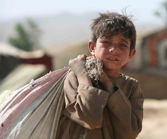القتل أو التشويه.. خطر يطارد الأطفال في أفغانستان صورة رقم 9