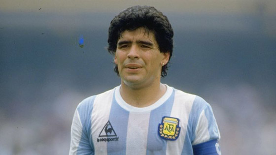 وفاة أسطورة كرة القدم الأرجنتيني دييغو مارادونا صورة رقم 13