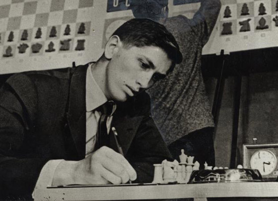 أسطورة الشطرنج بوبي فيشر.. عبقري فرح بهجمات سبتمبر وهاجم إسرائيل صورة رقم 4