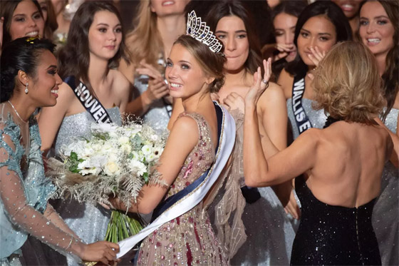 بالصور: تتويج ملكة جمال فرنسا لعام 2021 بحفل استثنائي دون جمهور صورة رقم 26