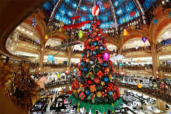 أكثر أشجار عيد الميلاد التقليدية وغير التقليدية روعة حول العالم في 2020 صورة رقم 3