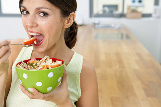 8 نصائح لتحسين عاداتك الغذائية في العام الجديد صورة رقم 2