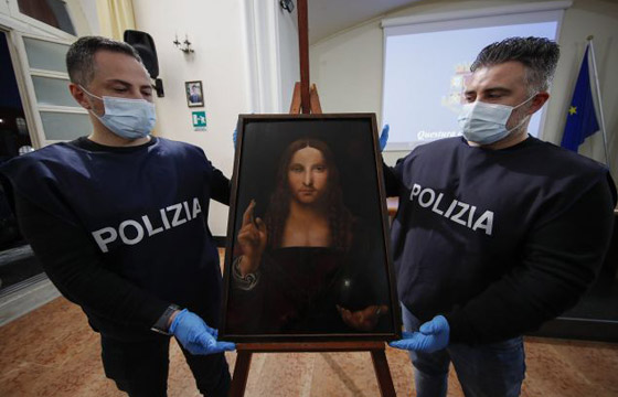 شرطة إيطاليا تعثر على لوحة مسروقة لدافينشي لم يعلم المتحف باختفائها! صورة رقم 11