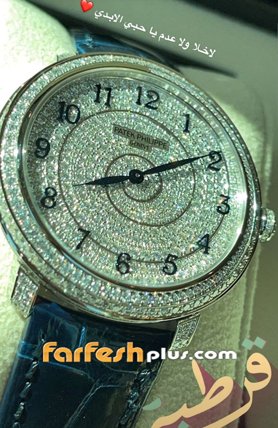 معجب يقدم ساعة ألماس هدية لحليمة بولند قيمتها مليون ريال سعودي! فيديو صورة رقم 2