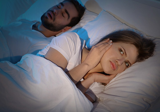 بعيدا عن الشخير.. لماذا قد نتنفس بصوت عال أثناء النوم؟ صورة رقم 1